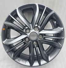 Load image into Gallery viewer, 1x Alufelge 17 Zoll 6.5&quot; 5x114.3 51ET 52910-2Y600 Hyundai Santa Fe Rim Wheel