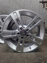 Load image into Gallery viewer, 4x Alufelge 18 Zoll 8.0" 5x112 60ET Glanz Silber A1644015702 Mercedes-Benz FEL8959587341ef
