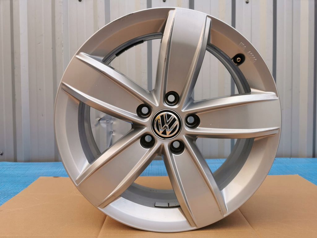 1x Alufelge 17 Zoll 6.5" 5x112 38ET Glanz 5NA071497 VW Tiguan Rim Wheel