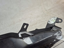 Laden Sie das Bild in den Galerie-Viewer, Frontscheinwerfer Toyota Yaris Rechts Scheinwerfer Headlight SCH2142544703ro