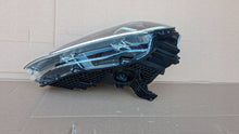 Laden Sie das Bild in den Galerie-Viewer, Frontscheinwerfer VW Caddy IV Links Scheinwerfer Headlight SCH3421982596ps