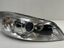 Laden Sie das Bild in den Galerie-Viewer, Frontscheinwerfer Volvo C30 31214804 Xenon Rechts Scheinwerfer Headlight