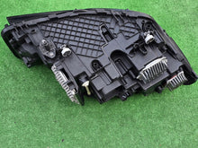 Laden Sie das Bild in den Galerie-Viewer, Frontscheinwerfer BMW 5 G31 G30 9479267-13 Laser Links Scheinwerfer Headlight SCH3896527941ln
