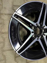 Laden Sie das Bild in den Galerie-Viewer, 1x Alufelge 18 Zoll 7.5" 5x112 A2434011700 Mercedes-Benz Eqa Gla Amg Eqb FEL3757945268ag