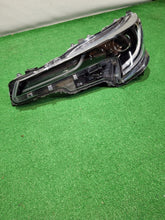 Laden Sie das Bild in den Galerie-Viewer, Frontscheinwerfer Toyota Corolla 90153950 Links Scheinwerfer Headlight SCH5177820127oh