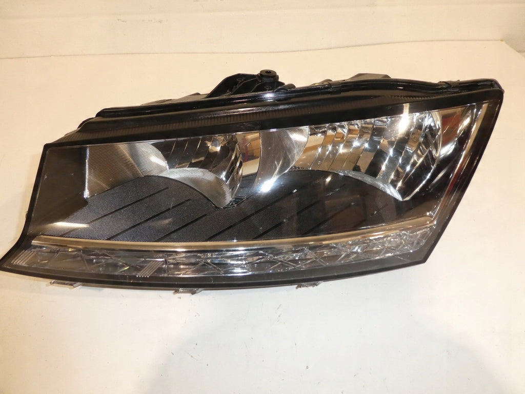 Frontscheinwerfer Skoda Fabia III 6V1941015 Links Scheinwerfer Headlight