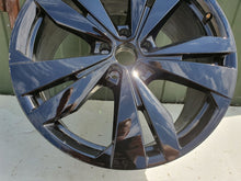 Load image into Gallery viewer, 1x Alufelge 20 Zoll 9.0&quot; 5x112 11A071490A VW Id.4 Rim Wheel