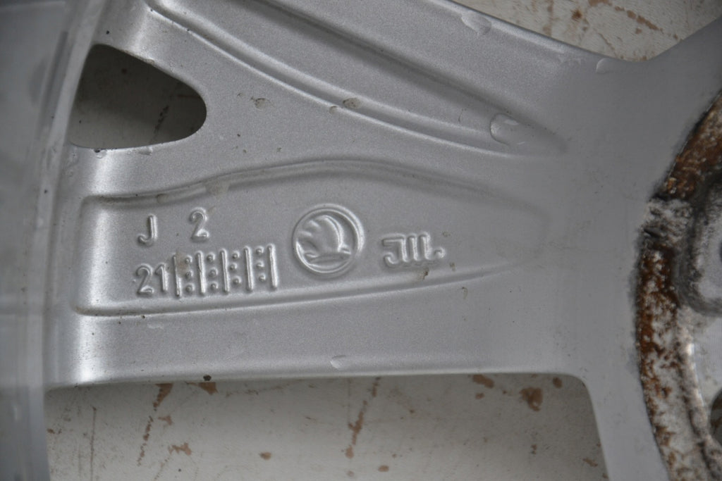 1x Alufelge 17 Zoll 6.5" 5x112 46ET Glanz Silber 5E3601025 Skoda Octavia Iv FEL1678910979gm