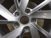 Load image into Gallery viewer, 1x Alufelge 16 Zoll 6.5&quot; 5x112 46ET Glanz Silber 5H0071496 VW Golf Vii Rim Wheel