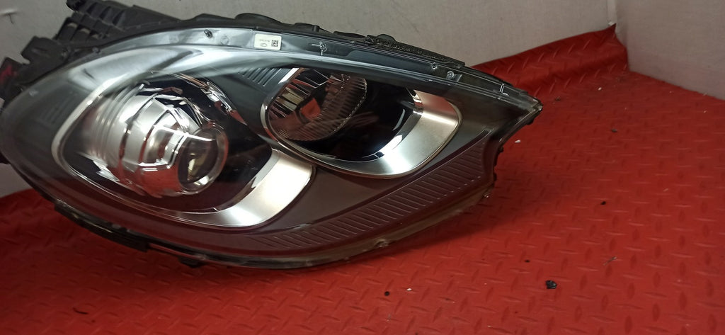 Frontscheinwerfer Audi Macan 95B941032DJ Rechts Scheinwerfer Headlight