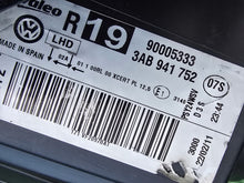 Load image into Gallery viewer, Frontscheinwerfer VW Passat B7 3AB941752 Xenon Rechts Scheinwerfer Headlight SCH5813503586cg