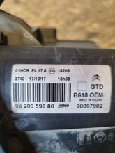 Load image into Gallery viewer, Frontscheinwerfer Citroën C3 9820059680 Links Scheinwerfer Headlight