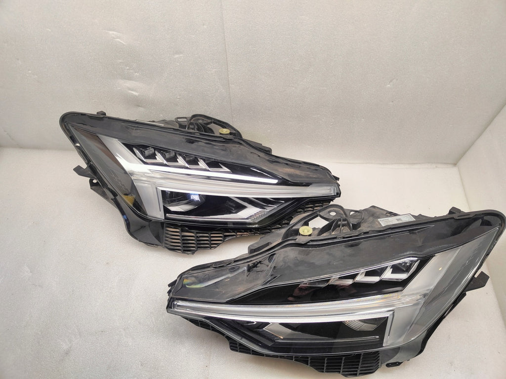 Frontscheinwerfer Polestar P31698070 P31698071 Full LED Ein Satz Headlight SCH9450621283xa