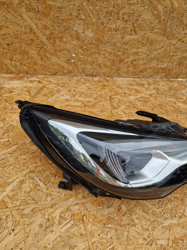 Frontscheinwerfer Opel Astra 39055746 662588537 FULL LED Rechts Headlight