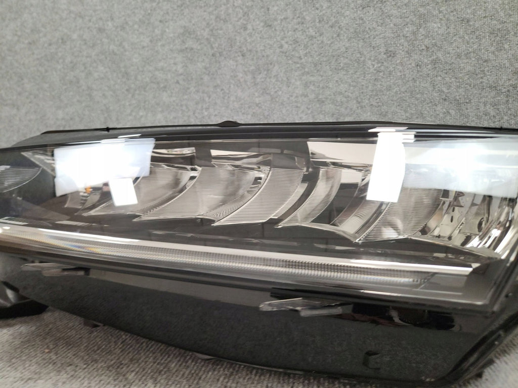 Frontscheinwerfer Skoda Octavia IV 5E4941015-SCZ LED Links Headlight SCH5937120004hk