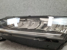 Load image into Gallery viewer, Frontscheinwerfer Skoda Octavia IV 5E4941015-SCZ LED Links Headlight SCH5937120004hk