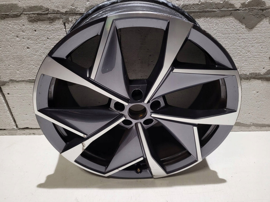 1x Alufelge 21 Zoll 8.5" 5x112 40ET Zum Streichen 5LA601025 Skoda Enyaq FEL6889346657io