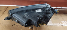 Laden Sie das Bild in den Galerie-Viewer, Frontscheinwerfer Skoda Karoq 57B941016B LED Rechts Scheinwerfer Headlight SCH1247865082py