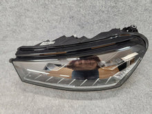 Laden Sie das Bild in den Galerie-Viewer, Frontscheinwerfer Skoda Fabia IV 6VB941015B LED Links Scheinwerfer Headlight SCH6832189367lr