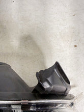 Laden Sie das Bild in den Galerie-Viewer, Frontscheinwerfer Opel Astra J 1ZT010012-02 13253651 Xenon Rechts Headlight SCH8220055356wj
