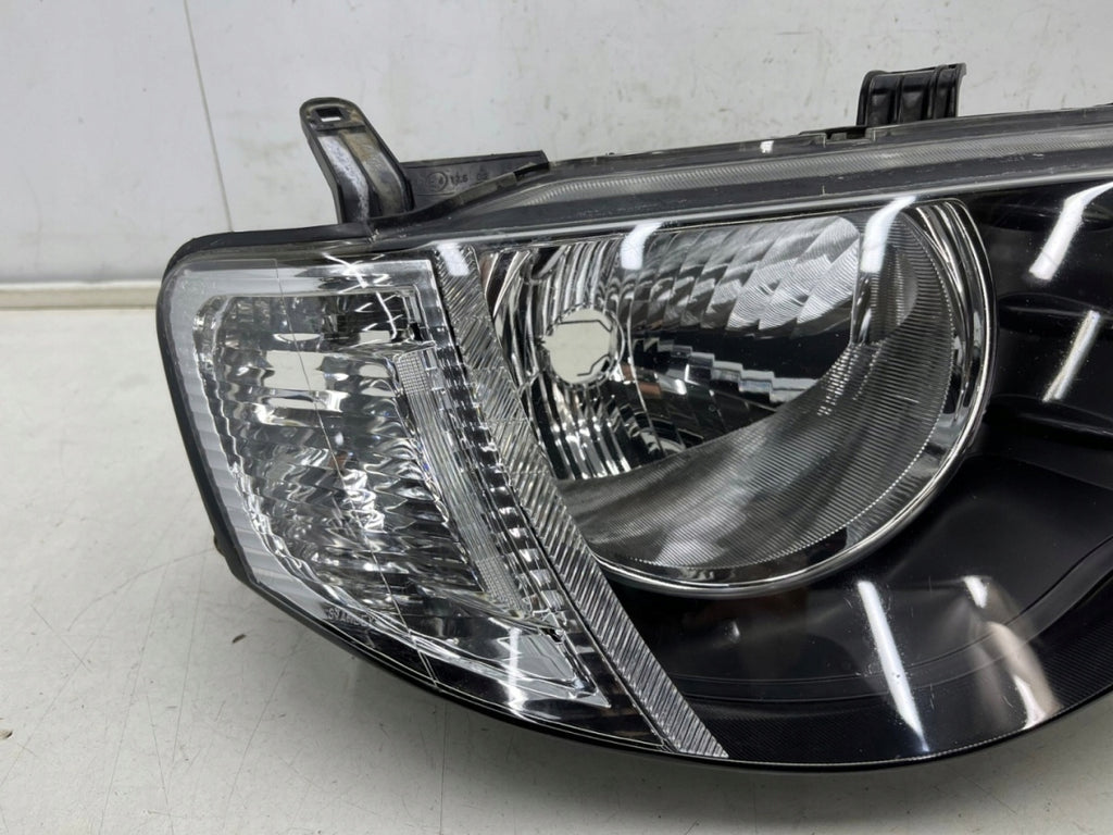Frontscheinwerfer Mitsubishi L200 8301B462 Rechts Scheinwerfer Headlight SCH2390552948qq