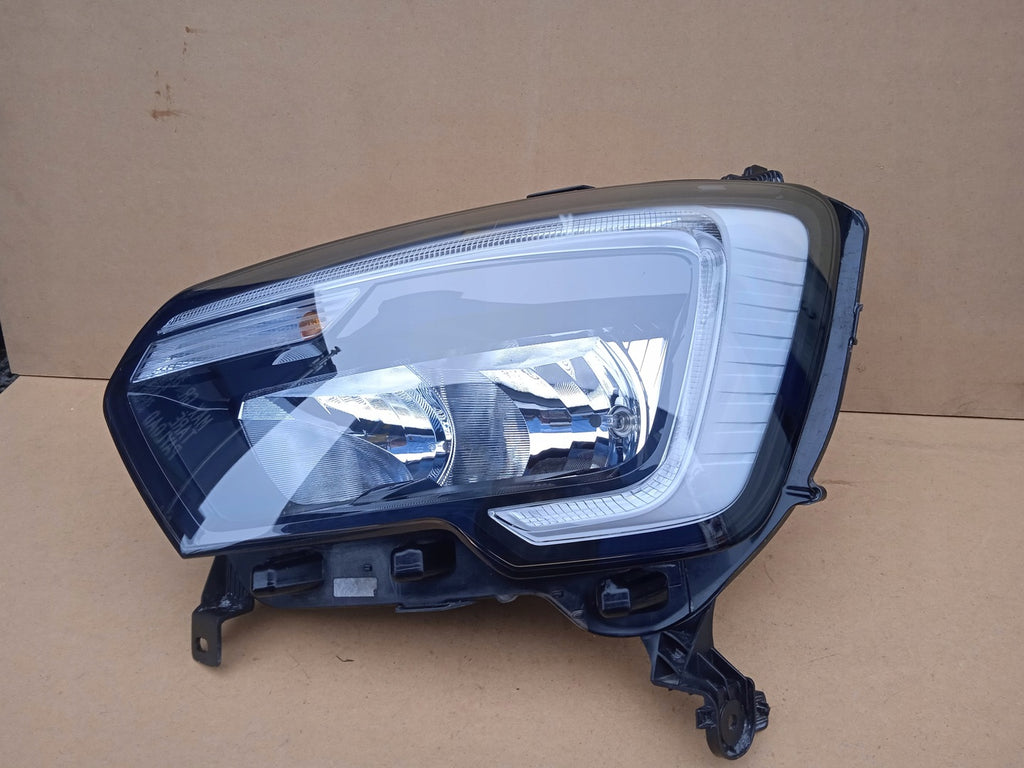 Frontscheinwerfer Renault Master 260607867R Links Scheinwerfer Headlight