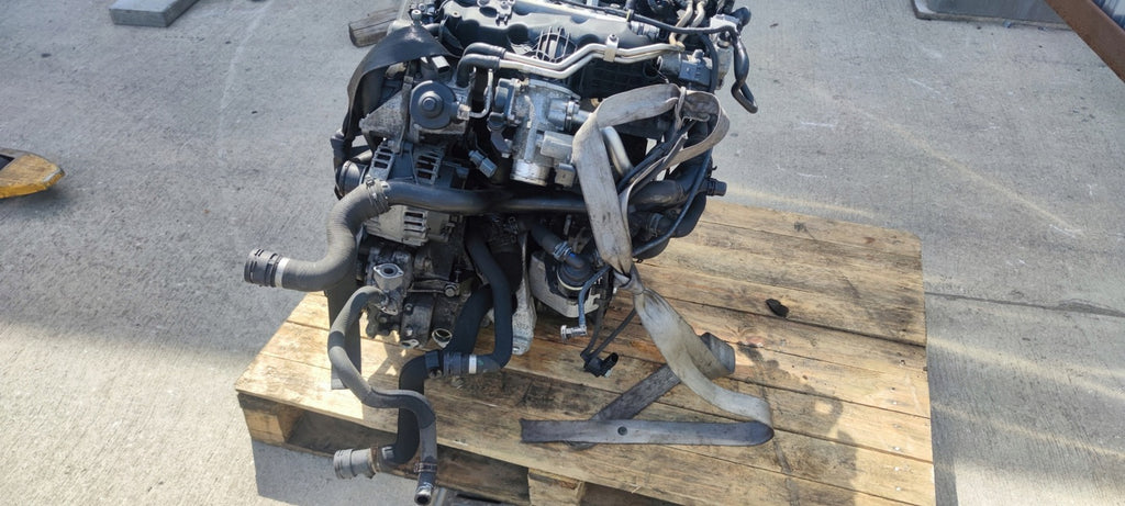 Motor Audi B8 CAGA 2.0 TDI 143PS 105kW 2013 Diesel Engine Komplett