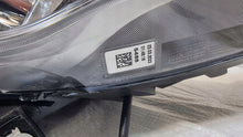 Laden Sie das Bild in den Galerie-Viewer, Frontscheinwerfer Opel Combo 520868580E Links Scheinwerfer Headlight SCH4540181176dr