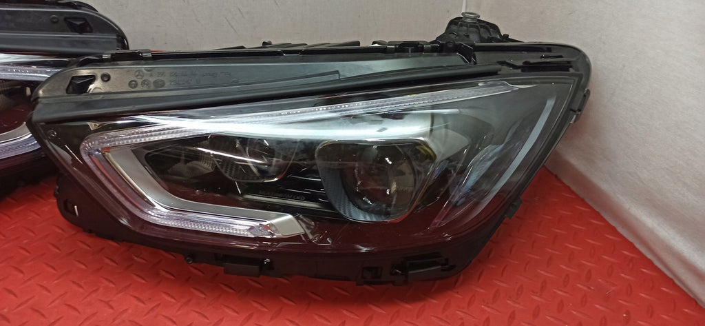 Frontscheinwerfer Mercedes-Benz Amg A2909062601 LED Rechts oder Links