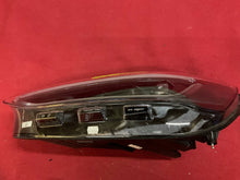 Laden Sie das Bild in den Galerie-Viewer, Frontscheinwerfer Ford Focus 00220632 Links Scheinwerfer Headlight SCH2648138888we