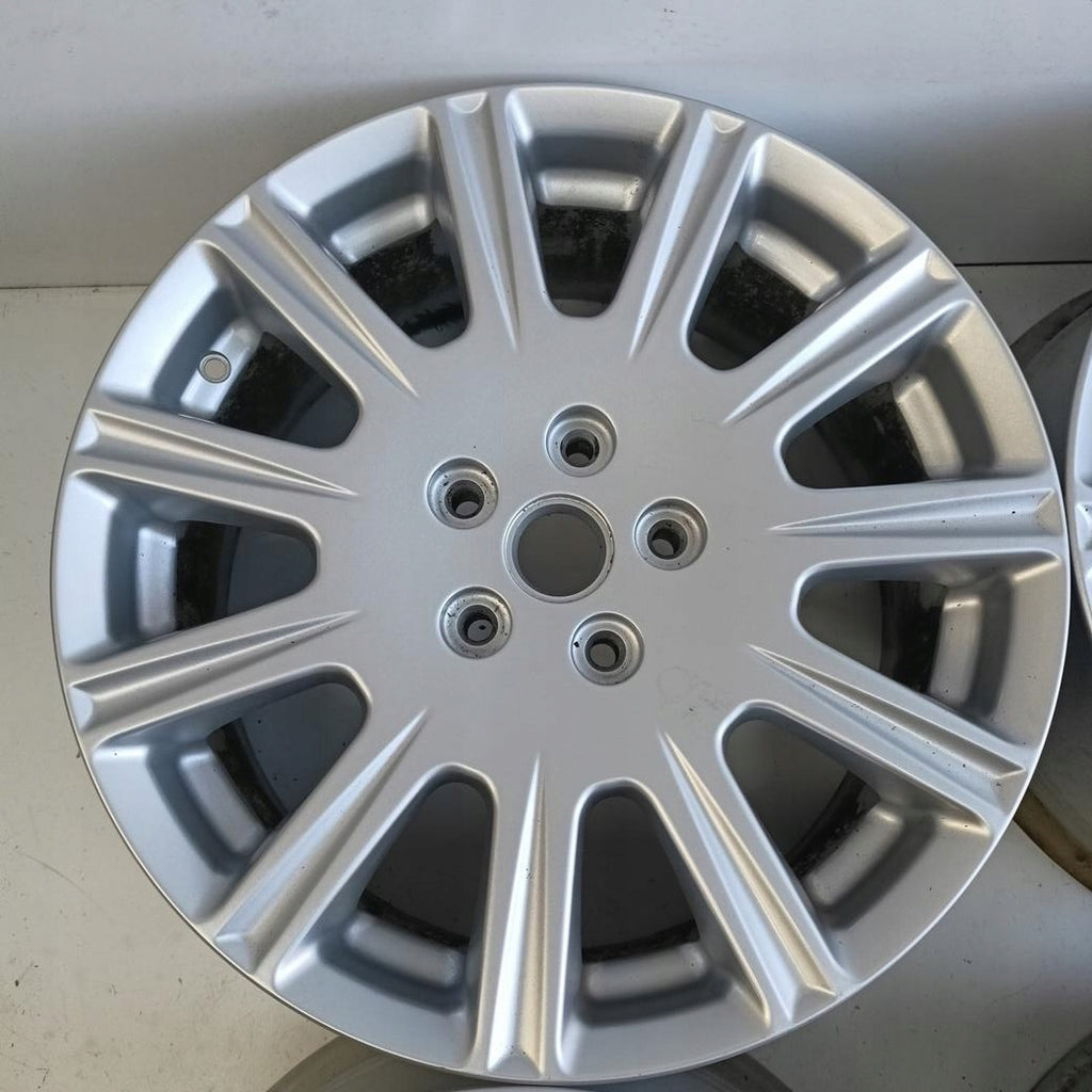 4x Alufelge 18 Zoll 8.5" 5x114.3 52ET Glanz Silber DV1410T01 Maserati I FEL2569317601ok
