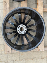 Laden Sie das Bild in den Galerie-Viewer, 1x Alufelge 21 Zoll 10.0" 5x112 54ET Glanz Graphit A1674013400 Mercedes-Benz Gle FEL8832265065ao