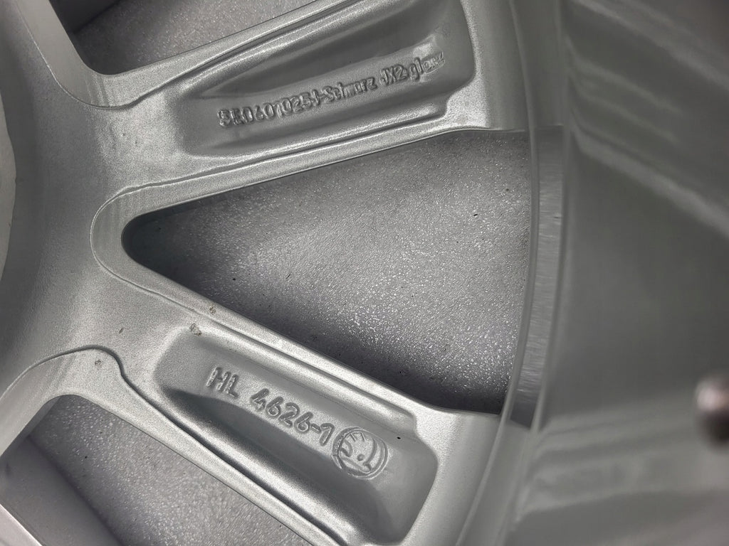 1x Alufelge 17 Zoll 7.0" 5x112 49ET 5E0601025BQ Skoda Superb III Octavia