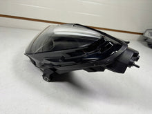 Laden Sie das Bild in den Galerie-Viewer, Frontscheinwerfer Tesla 3 1514952-00-D Links Scheinwerfer Headlight