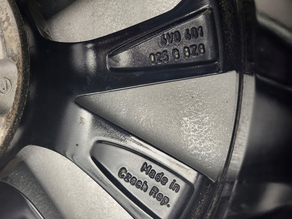 1x Alufelge 16 Zoll 7.0" 5x100 46ET 6V0601025F Skoda Fabia Iii Rim Wheel