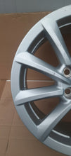 Laden Sie das Bild in den Galerie-Viewer, 1x Alufelge 17 Zoll 7.5&quot; 5x114.3 45ET Toyota Camry Rim Wheel