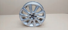 Laden Sie das Bild in den Galerie-Viewer, 1x Alufelge 17 Zoll 7.0&quot; 5x108 50ET Glanz Silber 31381857 Volvo Rim Wheel