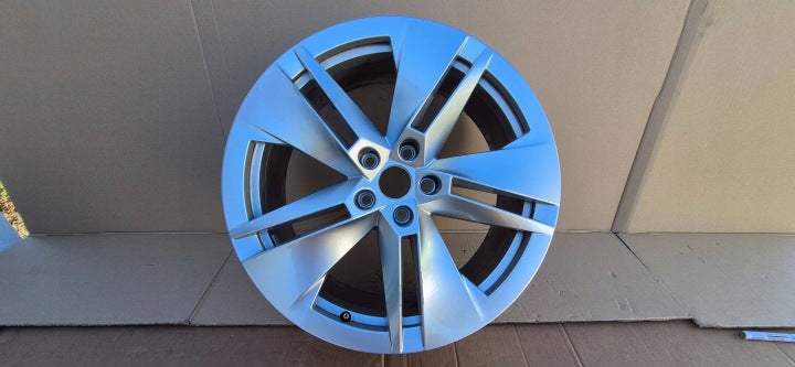 1x Alufelge 19 Zoll 8.0" 5x120 45ET 5LA601025B Skoda Enyaq Iv Rim Wheel FEL5438561425gm