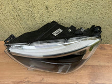 Laden Sie das Bild in den Galerie-Viewer, Frontscheinwerfer Opel E Combo 9816825580 90145298 Links Scheinwerfer Headlight SCH8969168514di