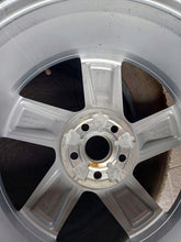 Load image into Gallery viewer, 1x Alufelge 17 Zoll 6.5&quot; 5x100 39ET 2GM601025A VW T-Cross Rim Wheel