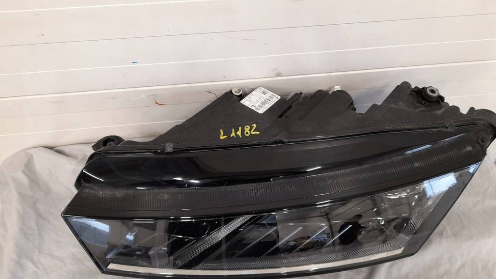 Frontscheinwerfer Skoda Octavia I 030111823300 LE18A6419 5E4941015A Links SCH2311594049ty