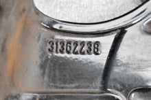 Laden Sie das Bild in den Galerie-Viewer, 1x Alufelge 17 Zoll 7.5&quot; 5x108 50ET Glanz Schwarz 31362238 Volvo S60 V70 V40