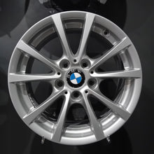 Laden Sie das Bild in den Galerie-Viewer, 4x Alufelge 16 Zoll 7.0" 5x120 31ET Glanz Silber 6796236 BMW 3 E91 F30 E90 F31 FEL3554712768cf