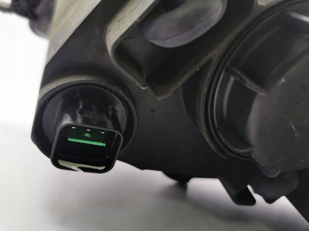 Frontscheinwerfer Opel Antara 96699882 Rechts Scheinwerfer Headlight