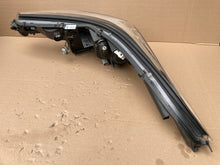 Laden Sie das Bild in den Galerie-Viewer, Frontscheinwerfer Toyota Chr 81110-F4031-00 Rechts Scheinwerfer Headlight SCH6763301707yr