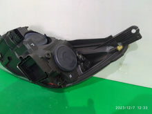 Laden Sie das Bild in den Galerie-Viewer, Frontscheinwerfer Ford Focus F1EB-13W029-AE LED Rechts Scheinwerfer Headlight