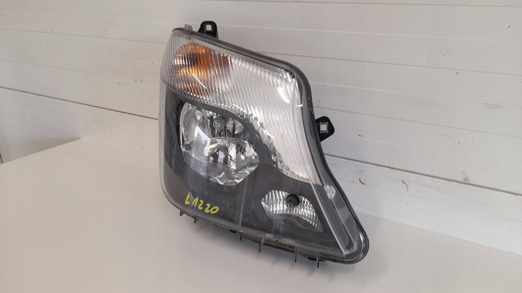Frontscheinwerfer Mercedes-Benz Sprinter A906820461 Rechts Headlight
