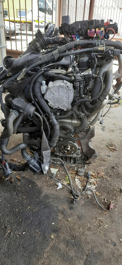 Motor Audi A4 B8 CAG 2.0 TDI 2004 Diesel Engine Komplett