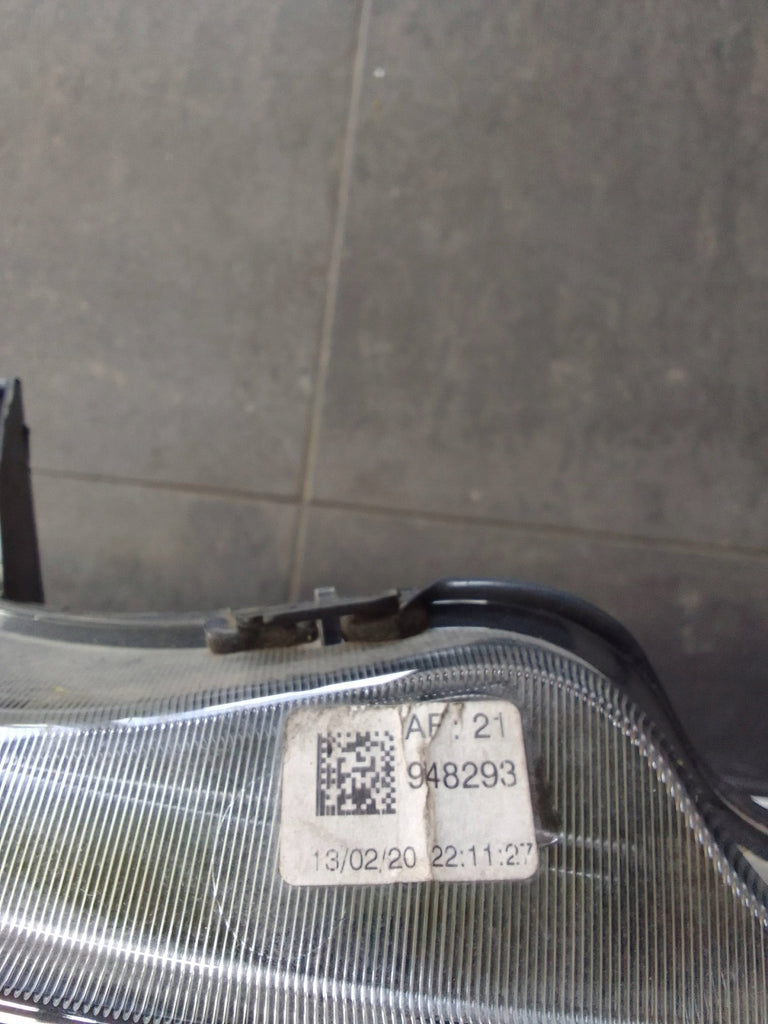 Frontscheinwerfer Iveco I 58029054830 Rechts Scheinwerfer Headlight SCH7579923102lc