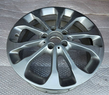 Laden Sie das Bild in den Galerie-Viewer, 1x Alufelge 17 Zoll 6.5" 5x112 38ET Glanz Silber A1564011700 Mercedes-Benz Gla FEL8710315152ez